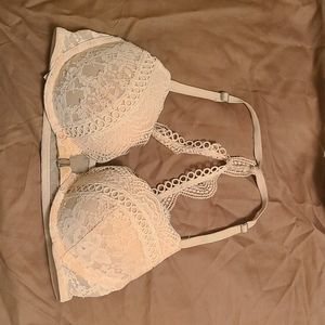 Dream Angels Front Close 32C